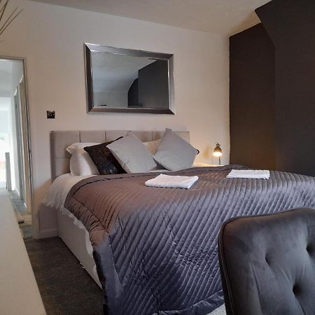 شقة 93 Newtown Road غْريت مالفيرن المظهر الخارجي الصورة